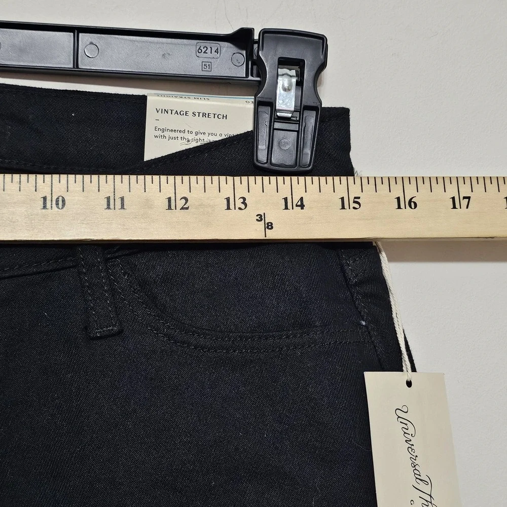 Universal Thread Women's Jeans Size 6 Black High Rise Straight Stretch‎ 444226